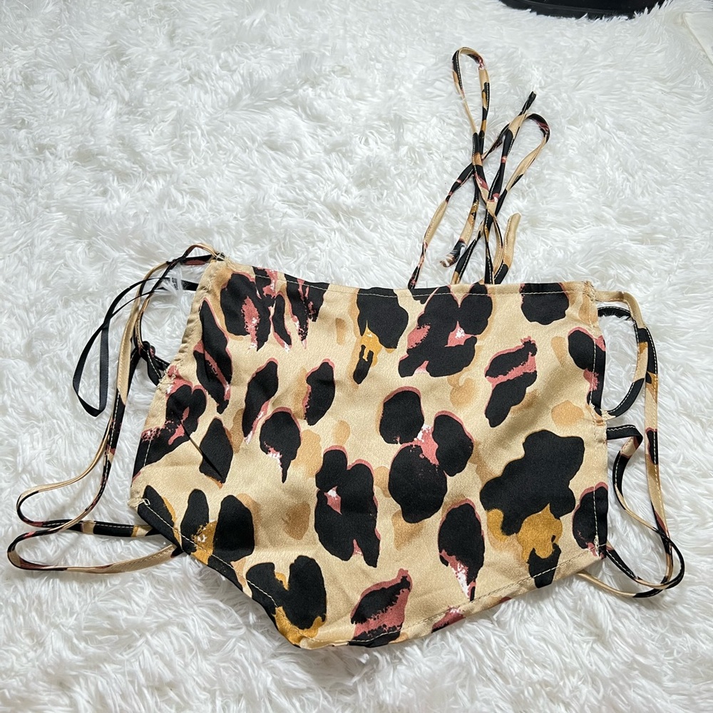 Crop top size small - Picture 2 of 2